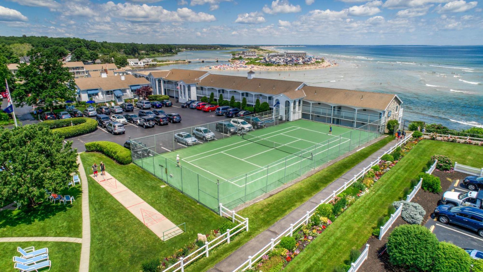 אוגונקוויט The Sparhawk Oceanfront Resort מראה חיצוני תמונה